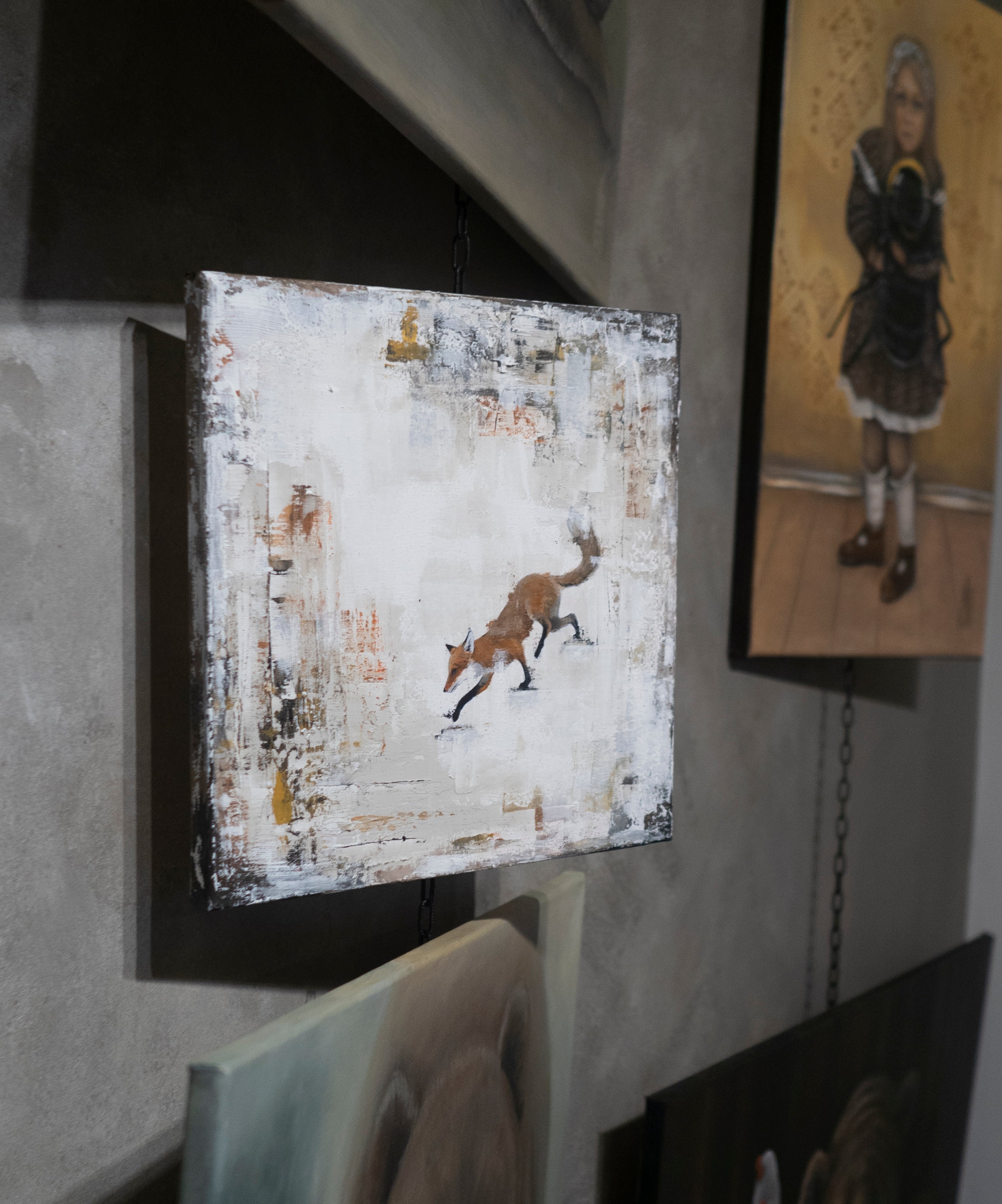 A fox's morning stroll